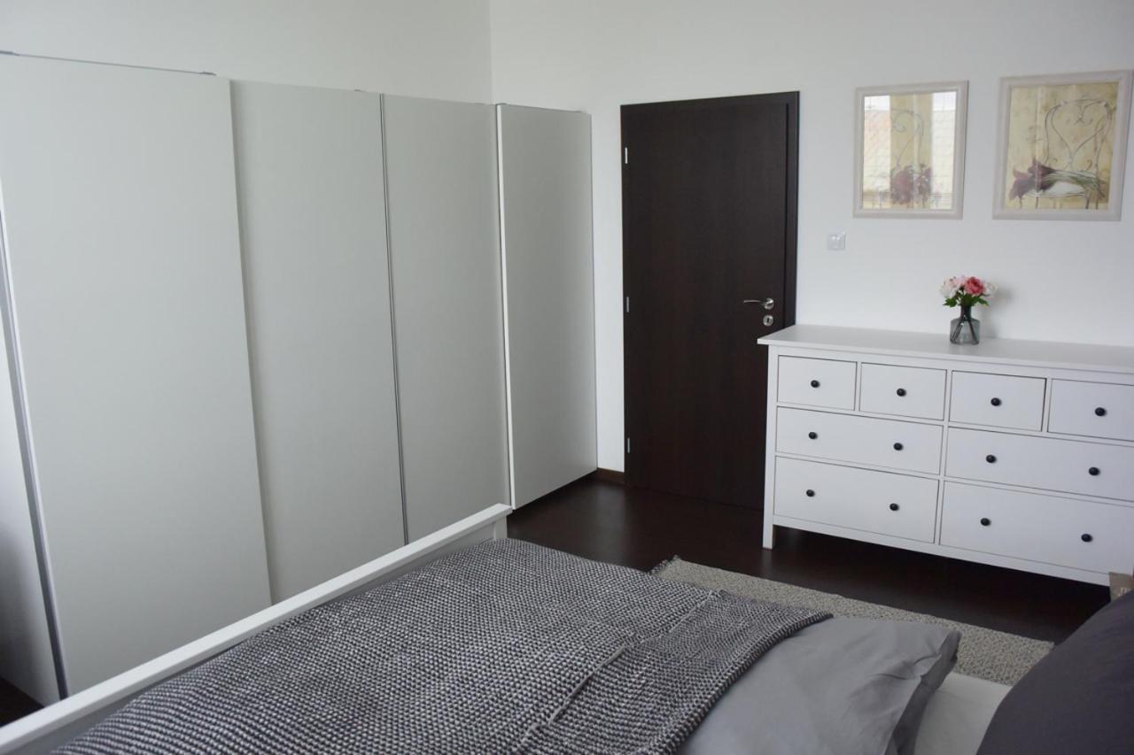 Apartman Dc2 Appartement Decin Buitenkant foto